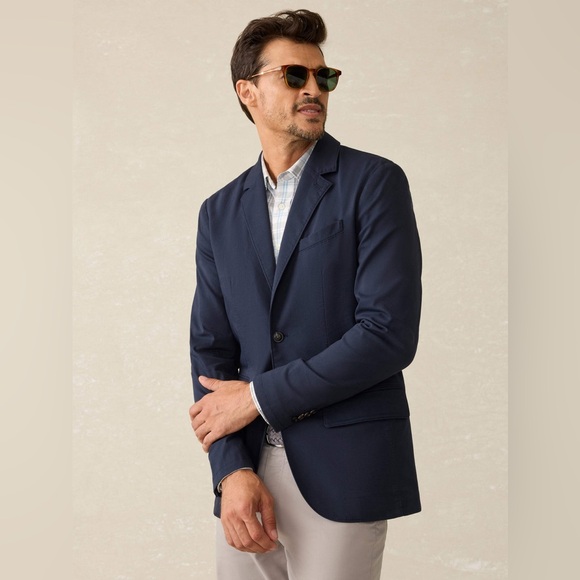 Faherty Movement™ Men’s Blazer in Navy - Picture 1 of 6